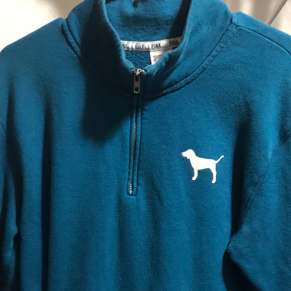 Small Blue PINK! Crew neck